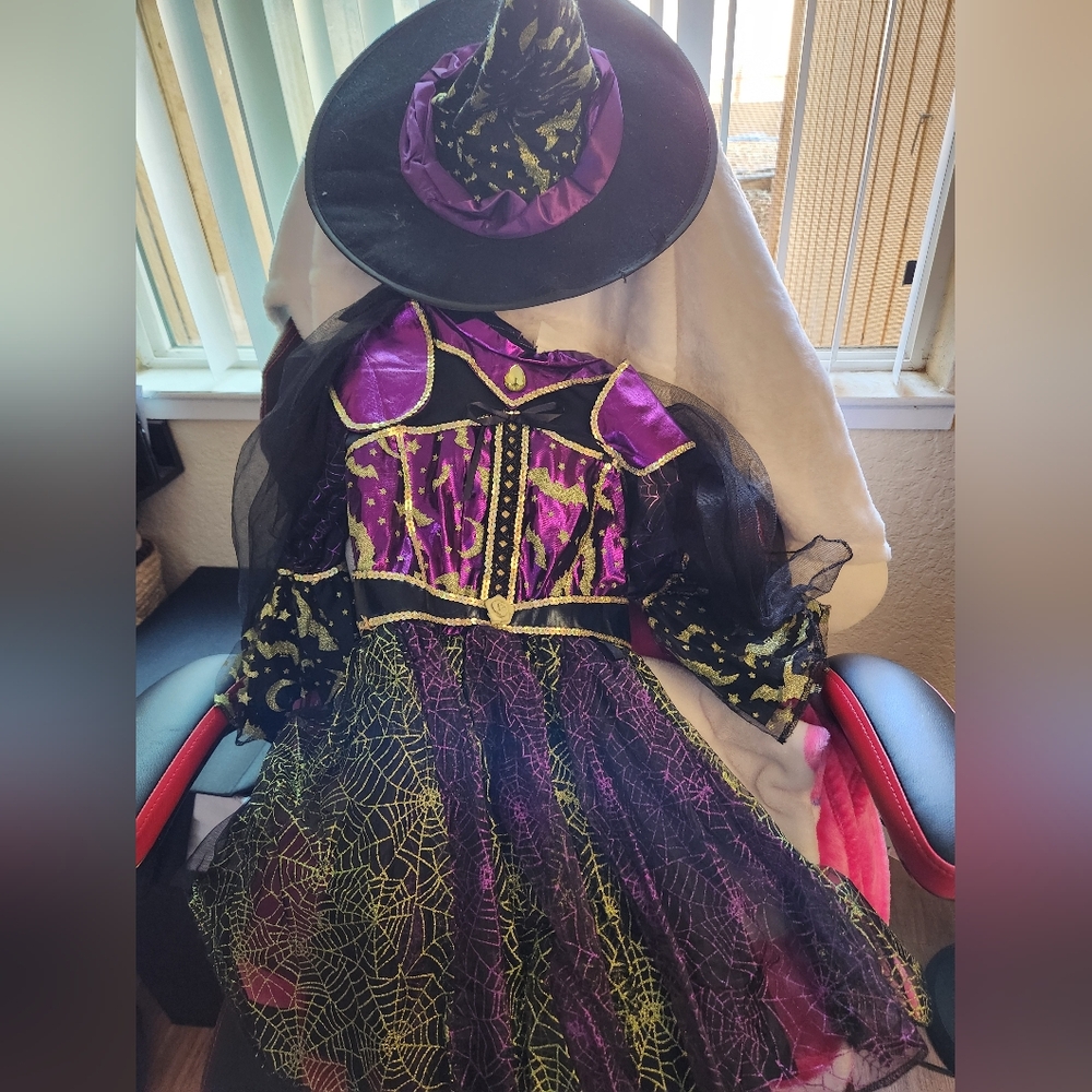 Witch costume
